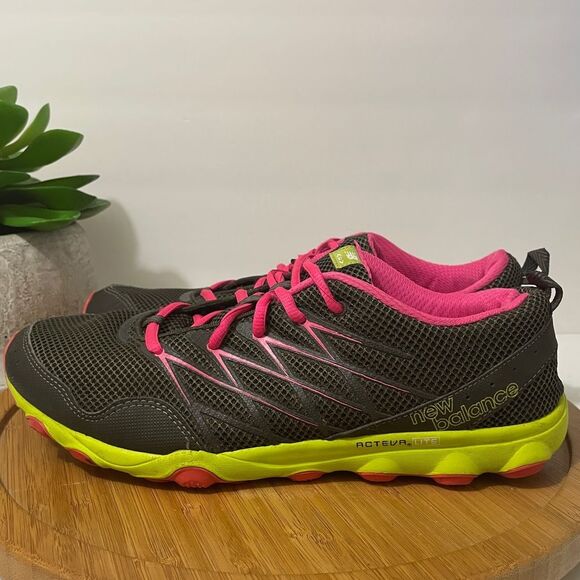 New Balance Shoes - New Balance 330 Acteva Lite Black Athletic Sneaker Women 11 Workout Gym Trainer